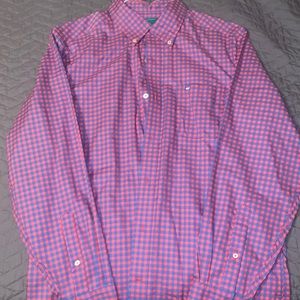 Like new. Never worn. Southern Tide club performance cotton dress shirt (medium)